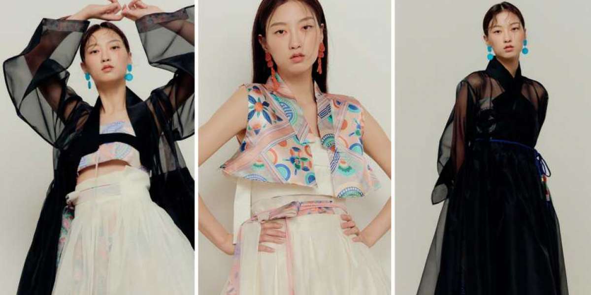 How The Hanbok Is Making A Fresh and Updated Comeback