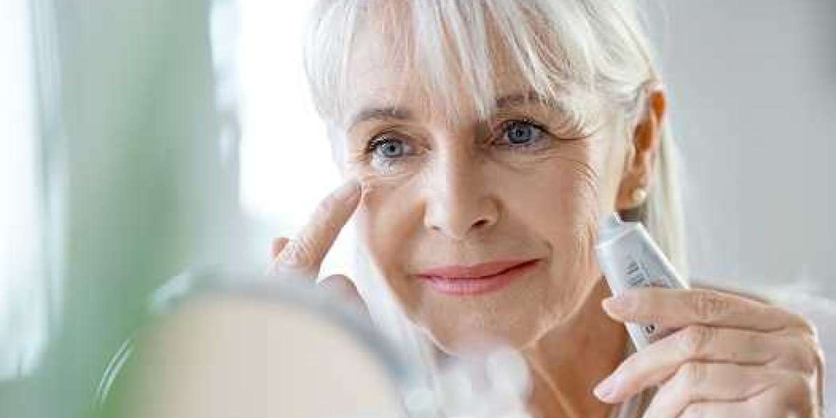A Senior's Guide to Skincare in Their 60s