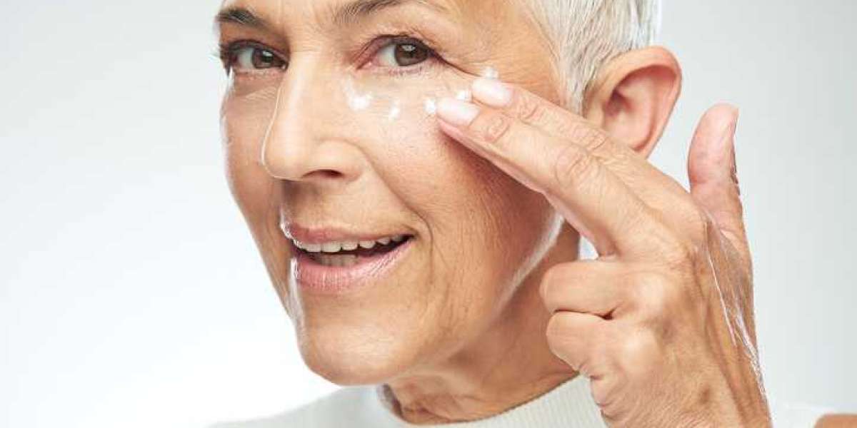 Follow This Skincare Routine to Prevent Aging