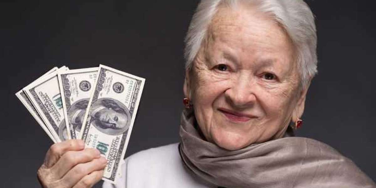 How Seniors Can Avoid Scammers