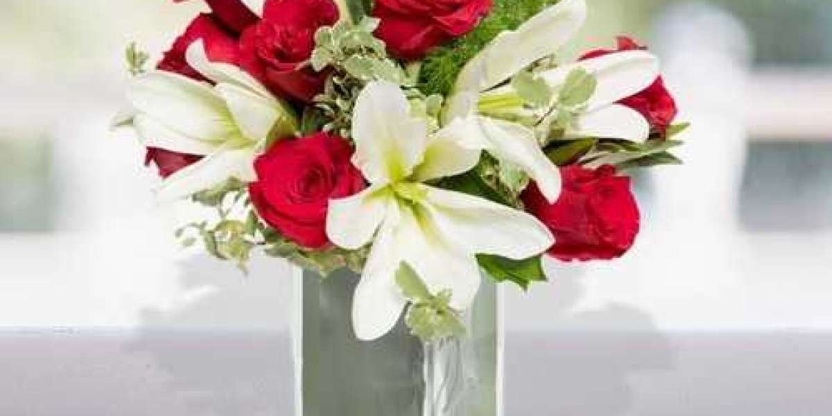 Purchase of Bouquets of Flowers Online with Delivery