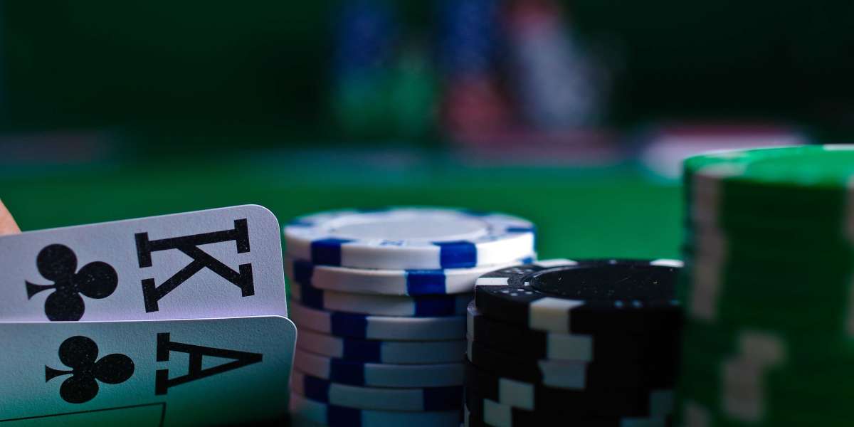 Jak wygrać duże pieniądze w kasynach online