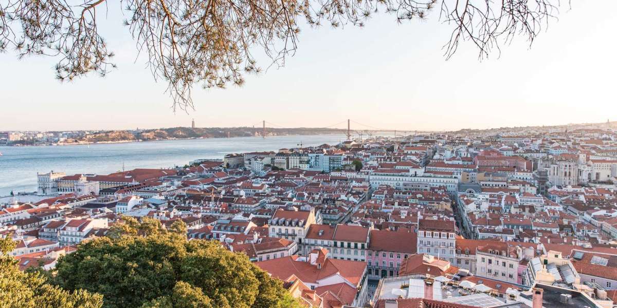 Lisbon Uncovered: A Guide to the City's Can't-Miss Attractions