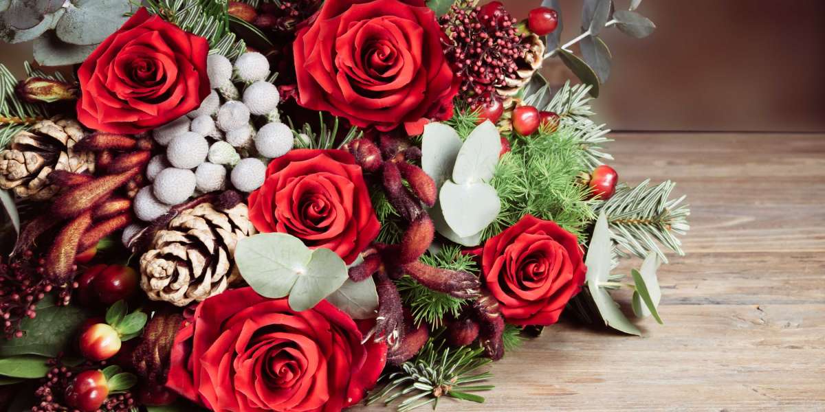 Christmas Flowers in Dubai: Bring Holiday Cheer with Aroma Flowers