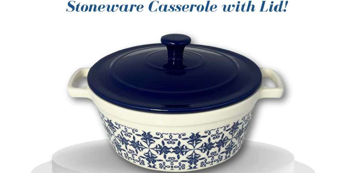 Le Regalo® Stoneware Casserole with Lid: Elevate Your Cooking Experience