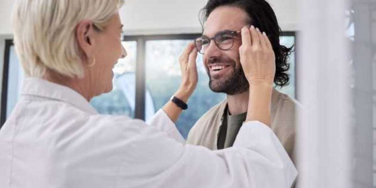 Eye Care Solutions in Noida: Comprehensive Treatment for Clear Vision